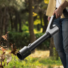 Hoto’s slick new leaf blower looks ready to blast away leaves or alien invaders