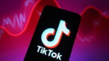 TikTok apologises after thousands in US report issues