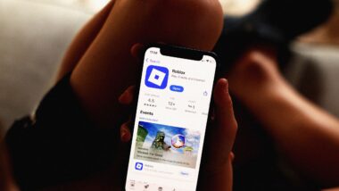 Roblox’s AI-Powered Age Verification Is a Complete Mess