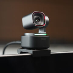 Obsbot’s new gimbal webcam doesn’t justify its $350 price