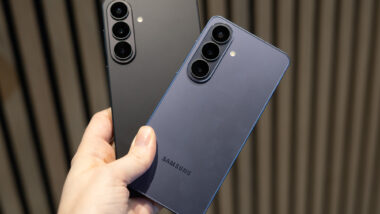 Here’s how the new Samsung Galaxy S26 compares with last year’s S25