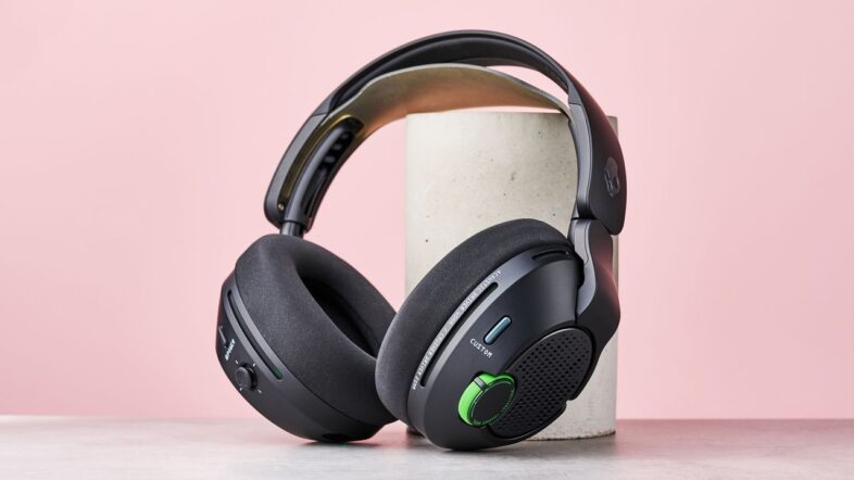 If you love bass as much as I do, you’ll adore Skullcandy’s new gaming headset — but it comes at a hefty cost