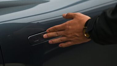 Experts warn 2.2 million cars could be at risk of hijacking via Bluetooth