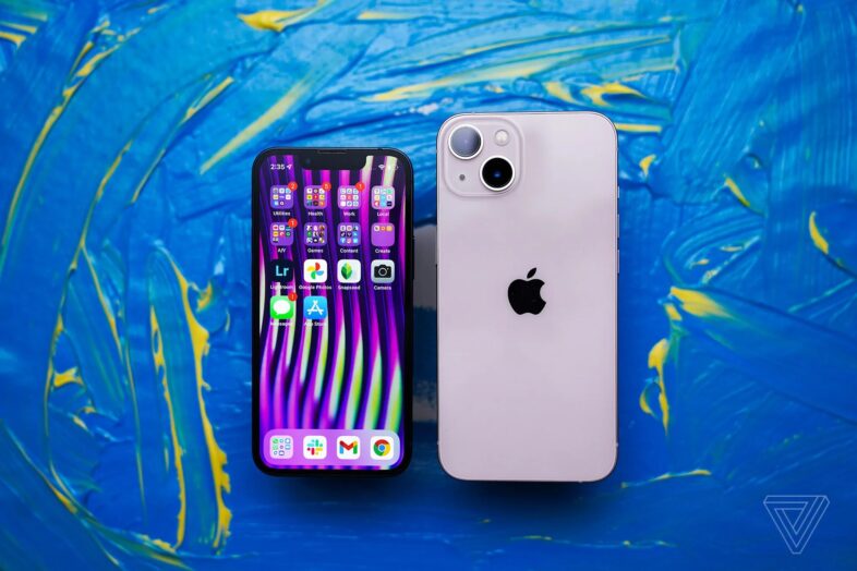 iPhone Handoff will seamlessly share one number between two phones