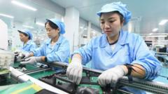 China's growth accelerates as AI boom helps boost exports