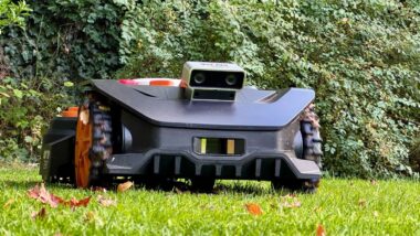 Worx's Landroid Vision Cloud WR306E is well worth a punt for efficient lawn care on a relative budget