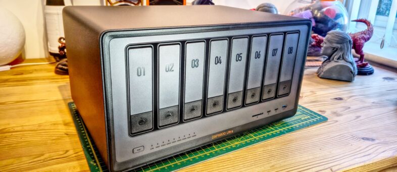 Ugreen NASync DXP8800 Ultra  review